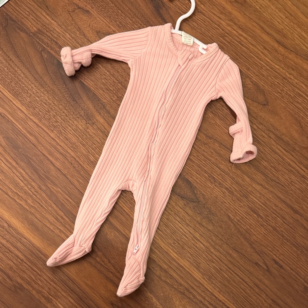 Kate Quinn Blush Ribbed Footie